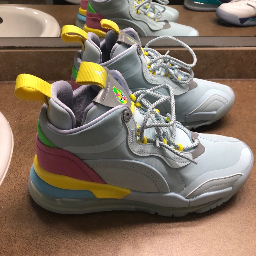 JordanLyrical lemonade Aerospace 720  9.5